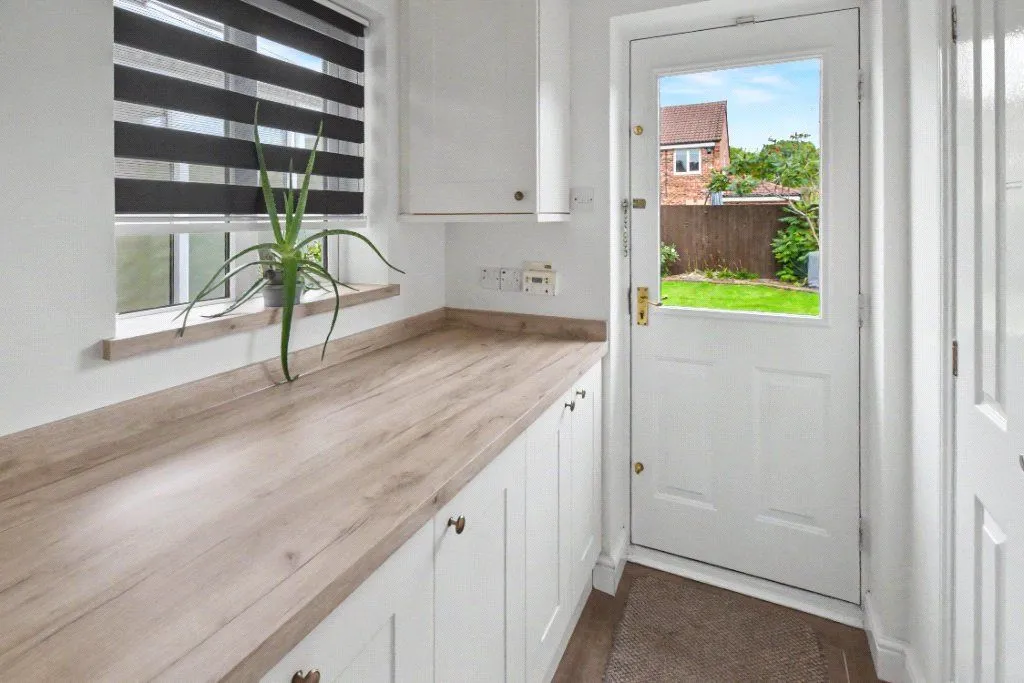 Greenmoor Avenue, Farnley, LS12, photo 12