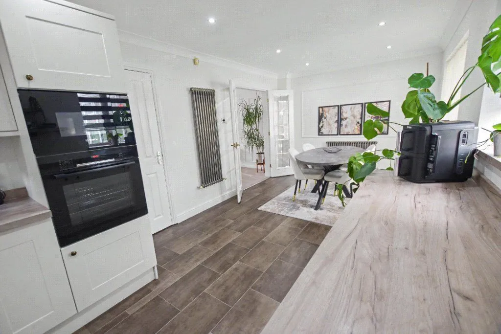 Greenmoor Avenue, Farnley, LS12, photo 16
