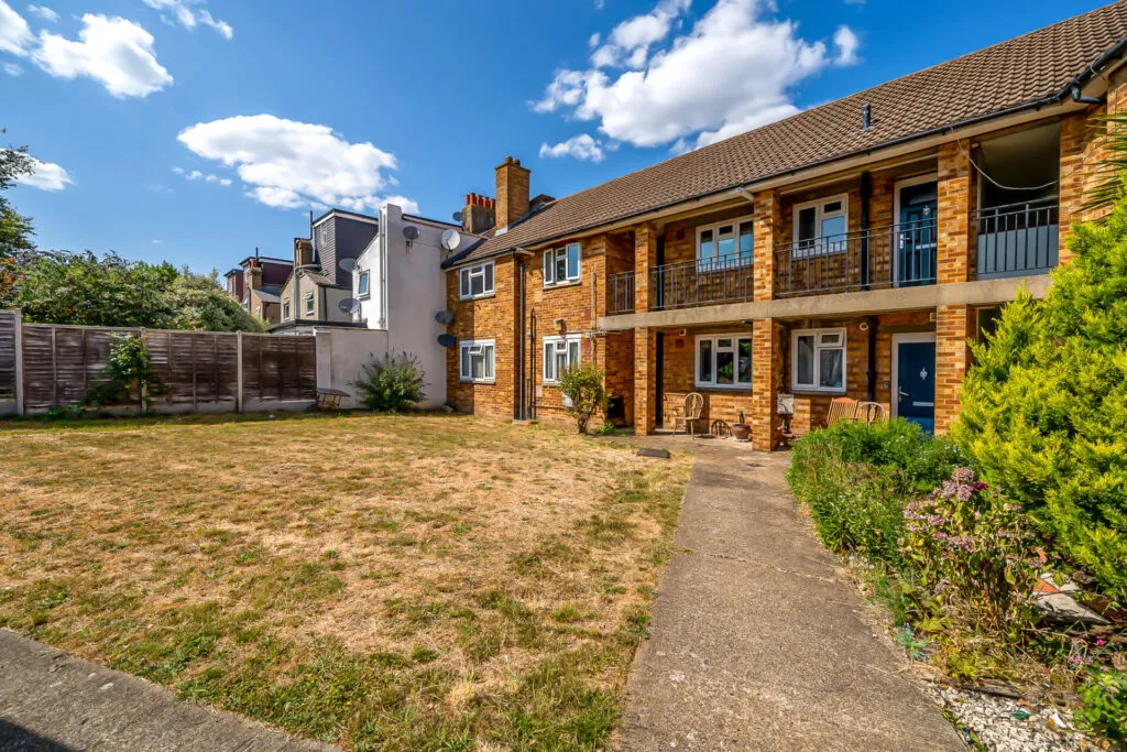 Swingate Lane - Plumstead - London - SE18, photo 3