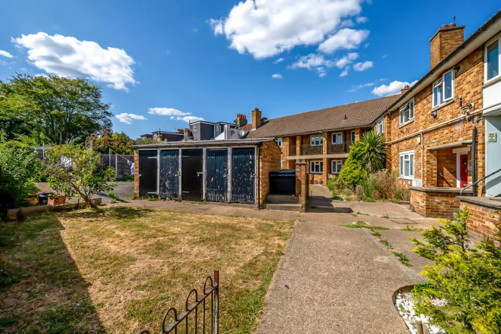 Swingate Lane - Plumstead - London - SE18, photo 2