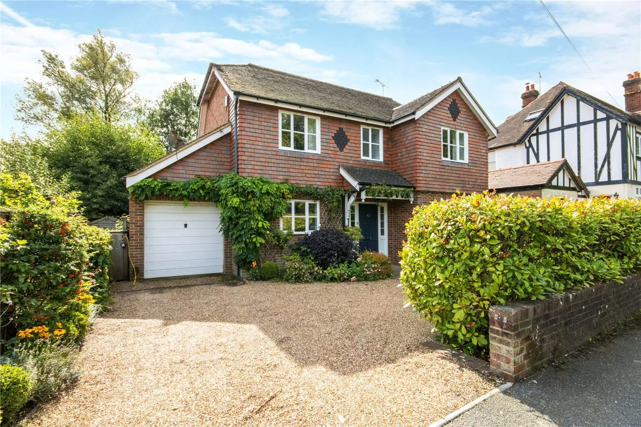 4 bed house for sale — High Street, Etchingham, East, Sussex, TN19 7AN