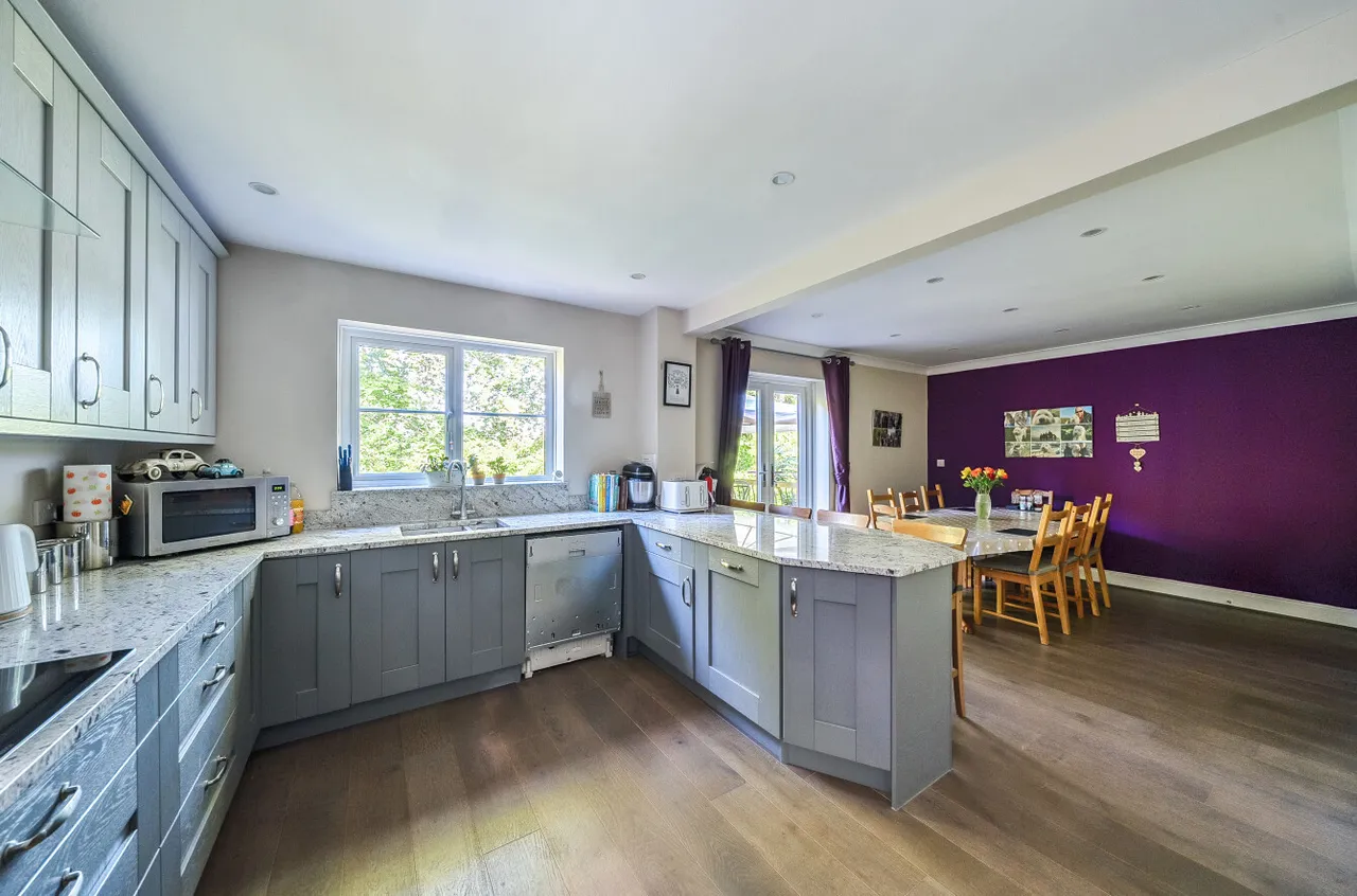 Winchester Road, Bassett, SO16, photo 10