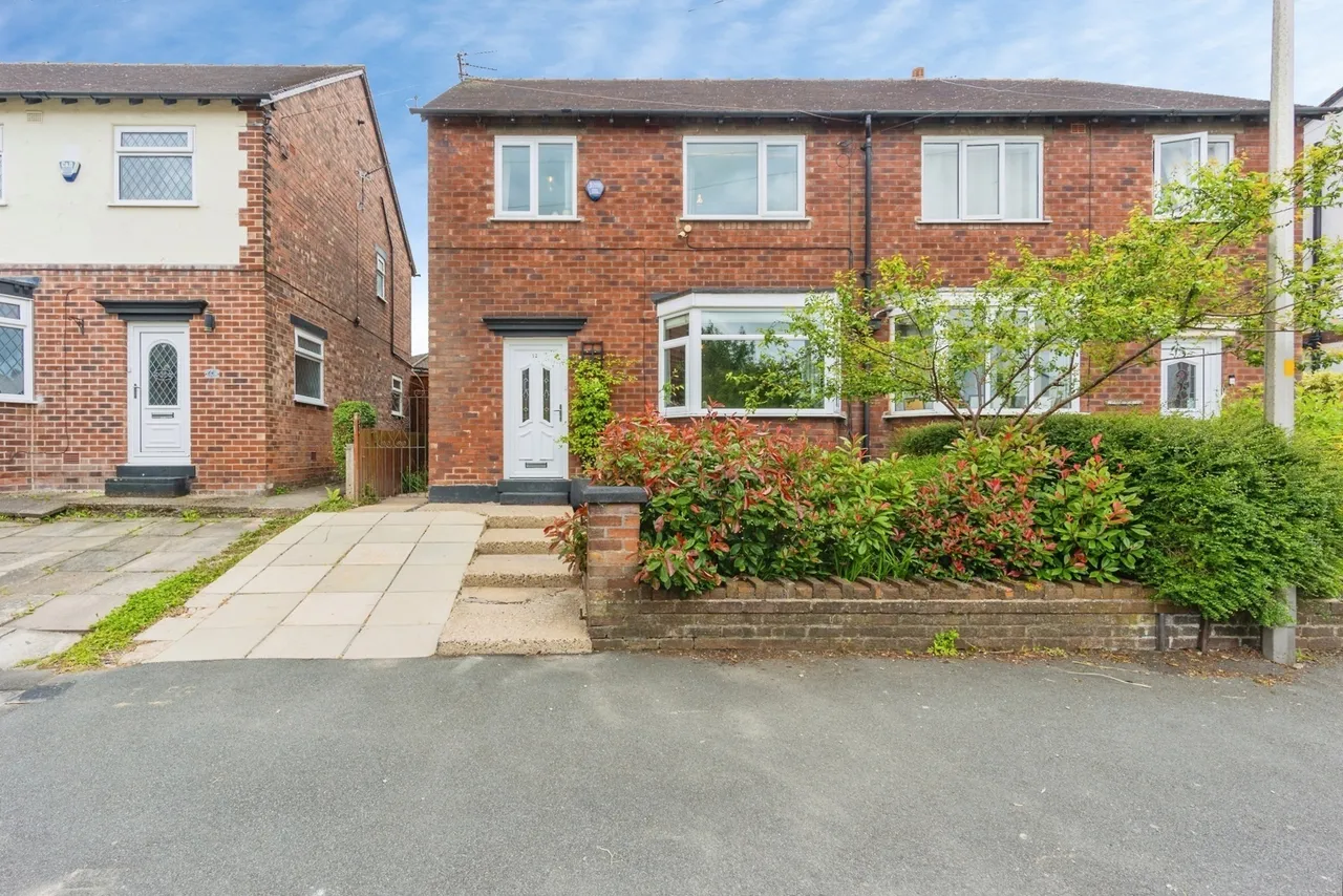 3 bed house for sale — Knypersley Avenue, Stockport, Greater Manchester, SK2