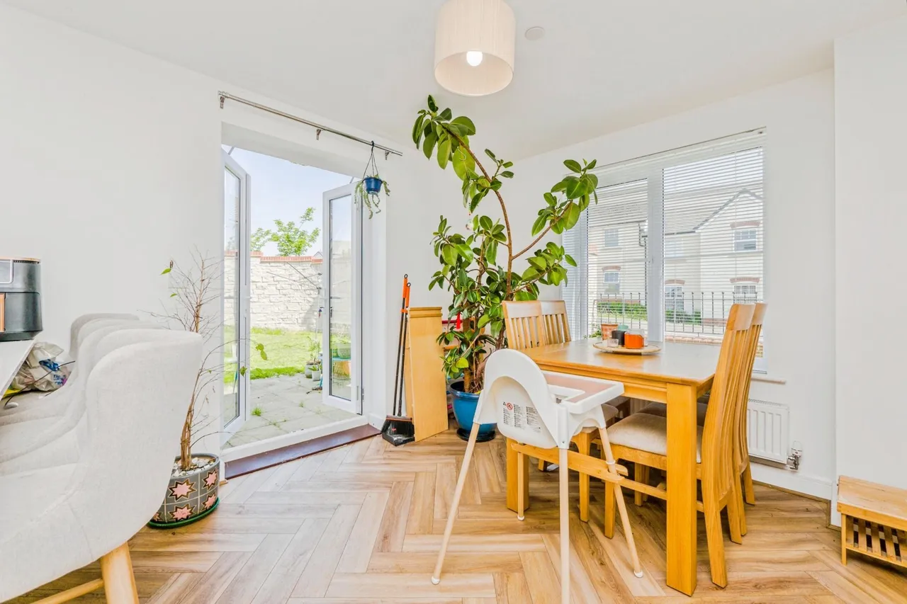 Thomas Clarke Road, Cowbridge, CF71, photo 10