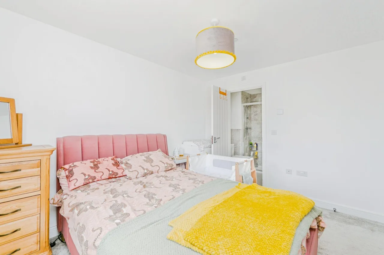 Thomas Clarke Road, Cowbridge, CF71, photo 18