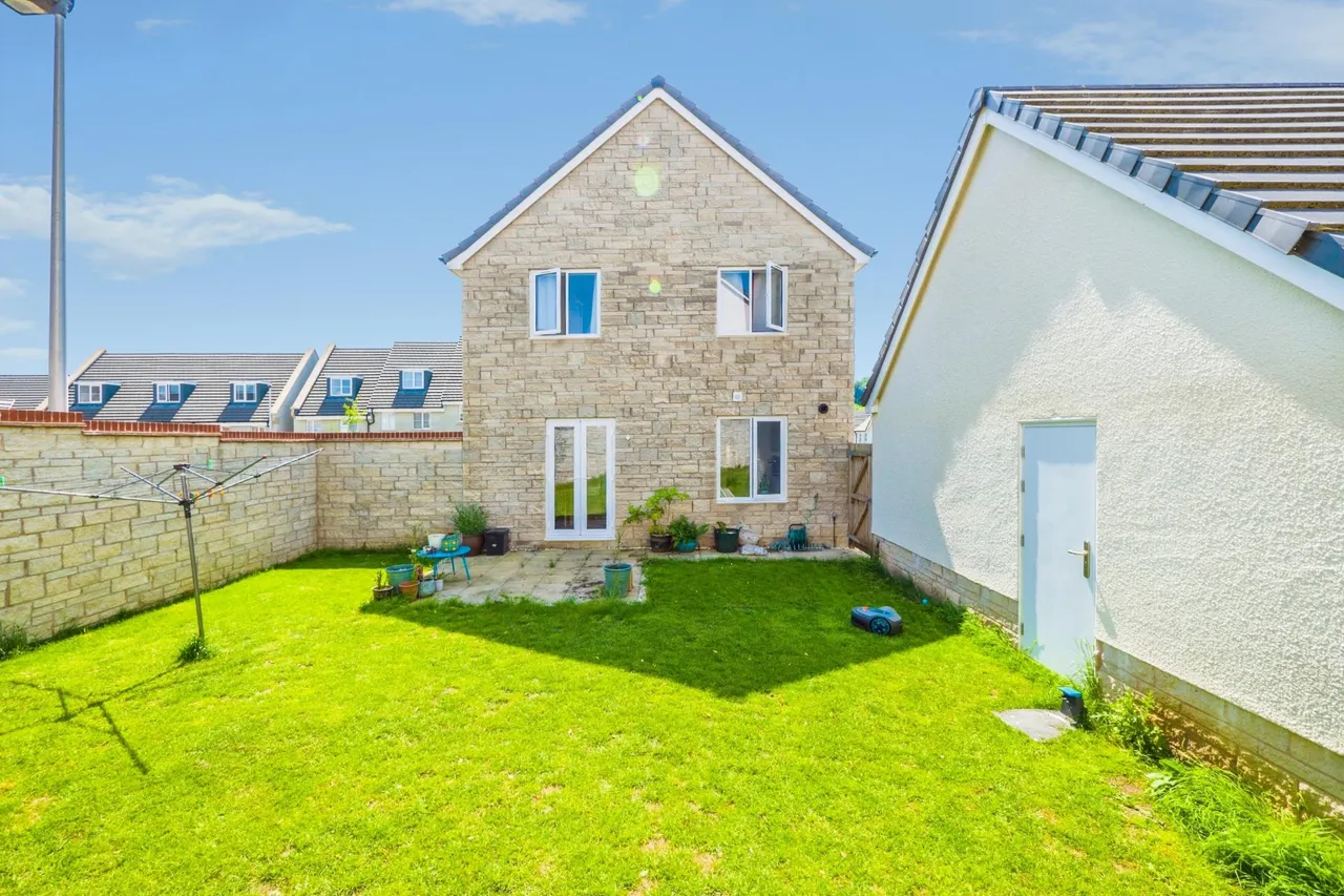 Thomas Clarke Road, Cowbridge, CF71, photo 28