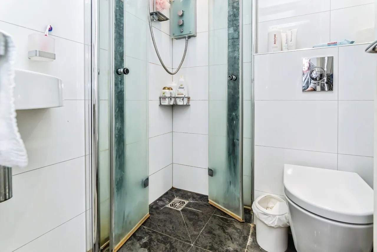 Sandpiper Road, South Croydon, Surrey, CR2, photo 13