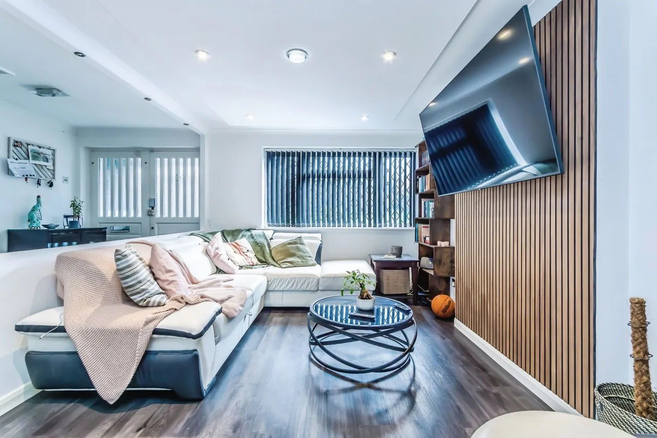 Sandpiper Road, South Croydon, Surrey, CR2, photo 2