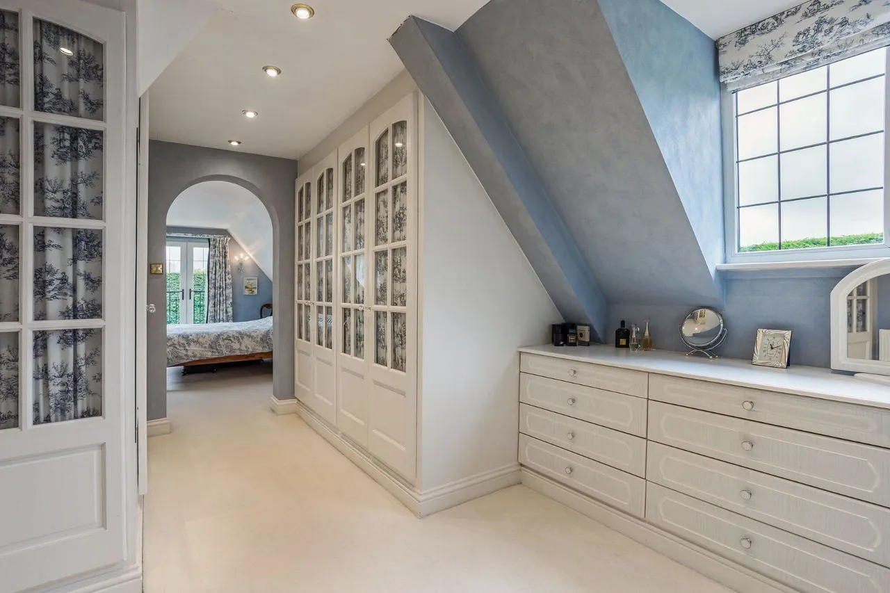 St. Marys Lane, Winkfield, Windsor, Berkshire, SL4 4SH, photo 8