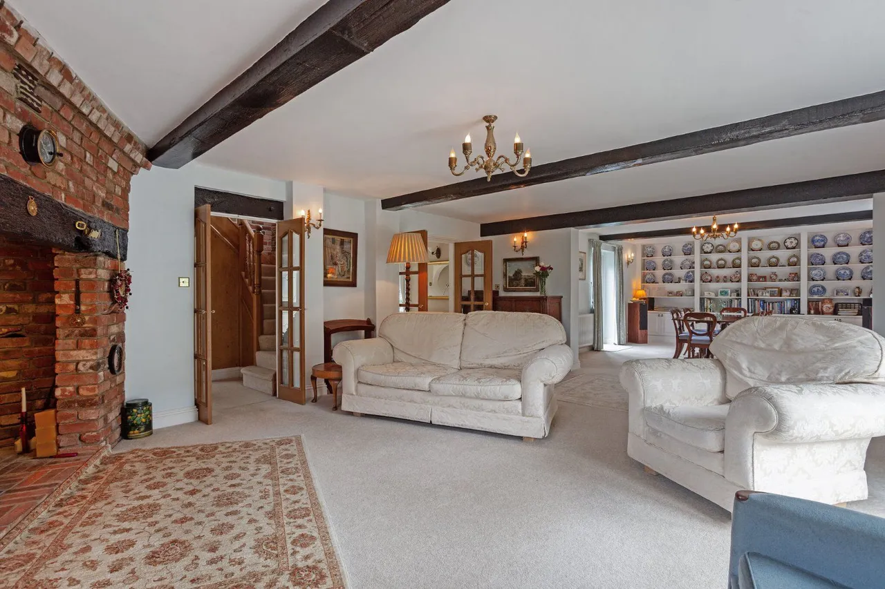 St. Marys Lane, Winkfield, Windsor, Berkshire, SL4 4SH, photo 6