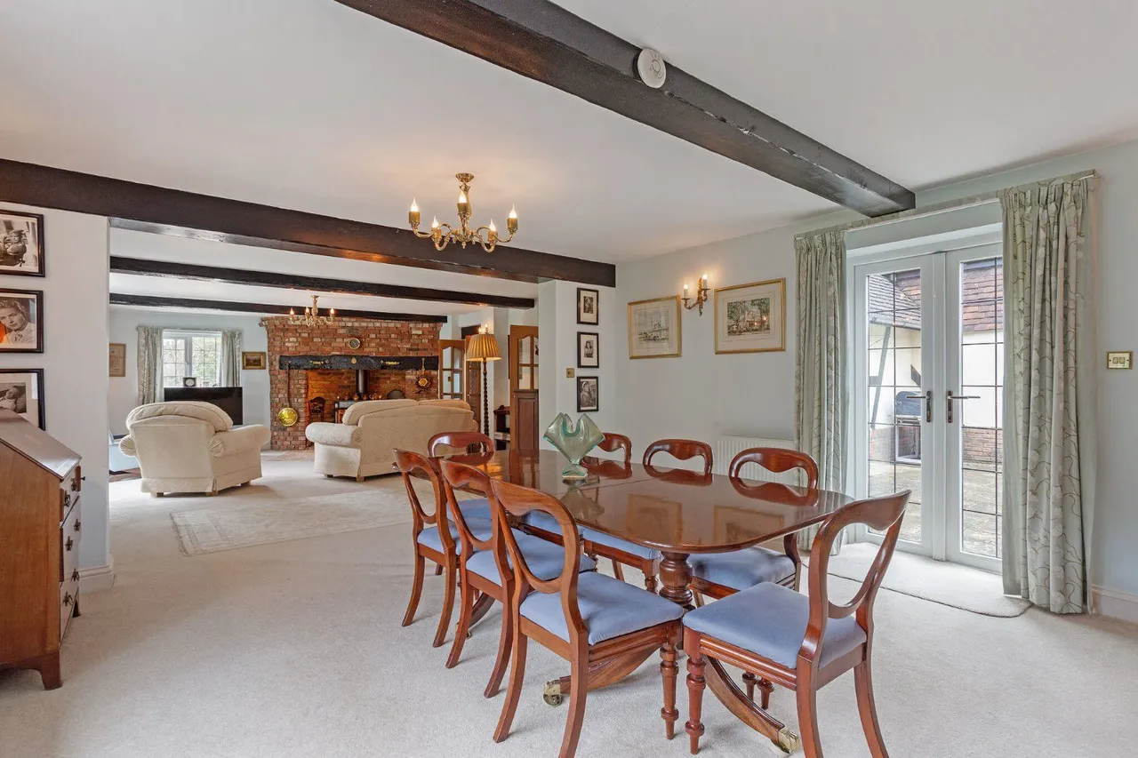 St. Marys Lane, Winkfield, Windsor, Berkshire, SL4 4SH, photo 3