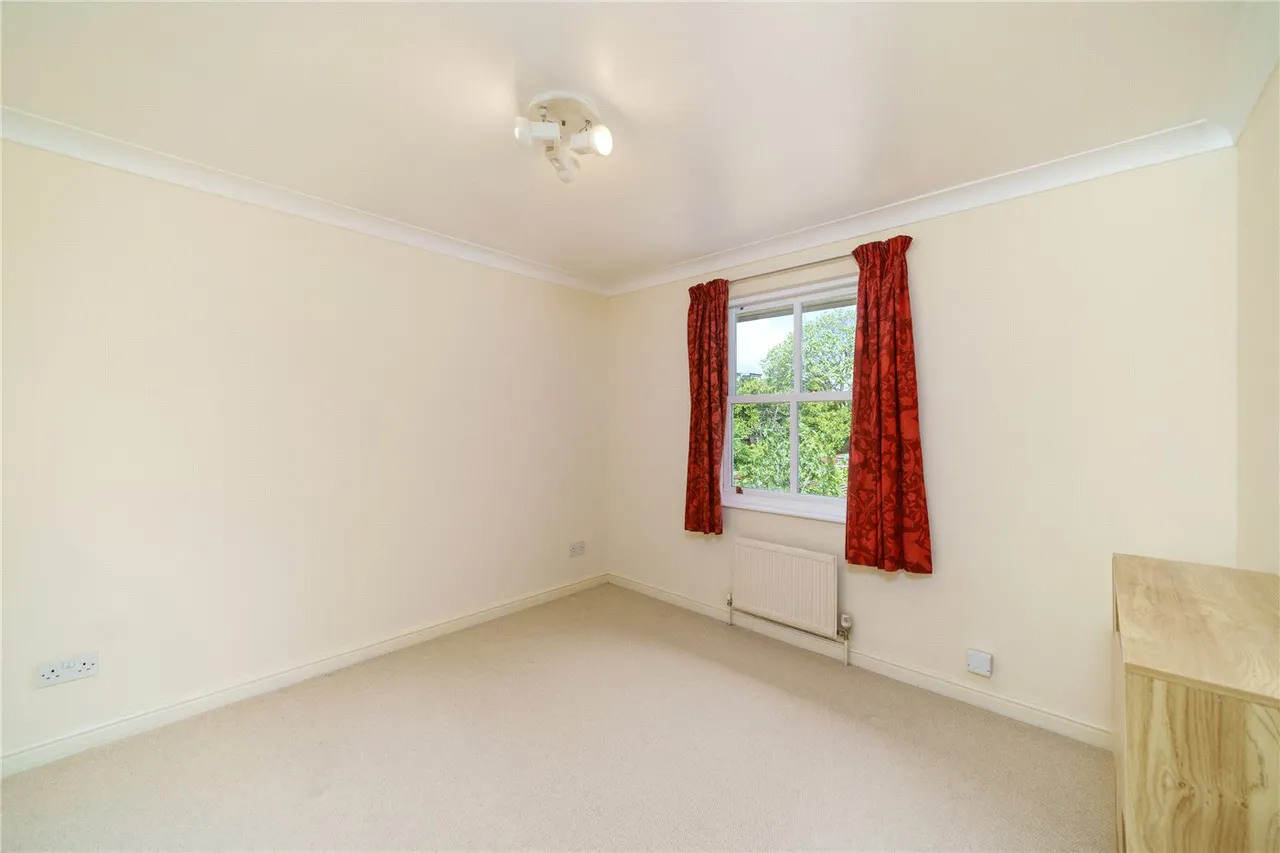 Carlyle Place, London, SW15, photo 4