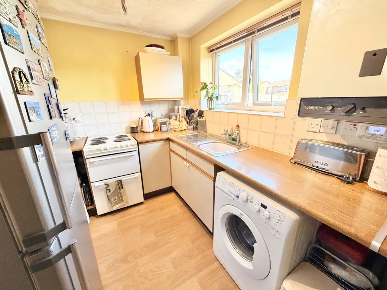 Blunden Close, Romford, RM8, photo 4