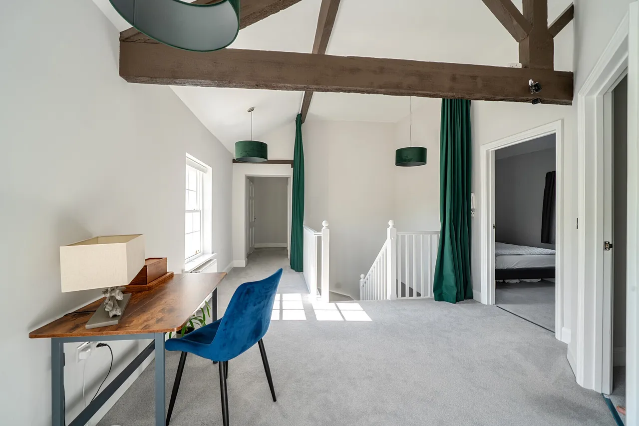 Harefield Grove, Cheltenham, GL50, photo 14