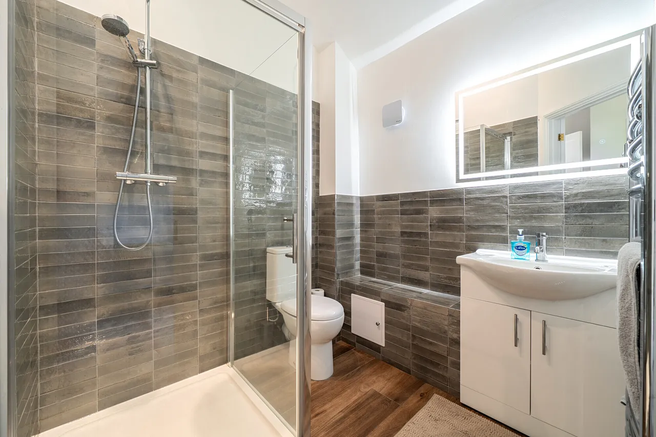 Harefield Grove, Cheltenham, GL50, photo 10