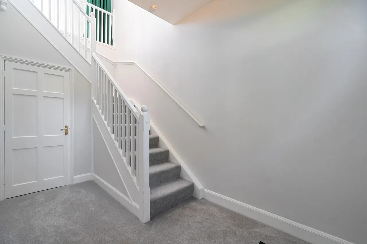 Harefield Grove, Cheltenham, GL50, photo 12