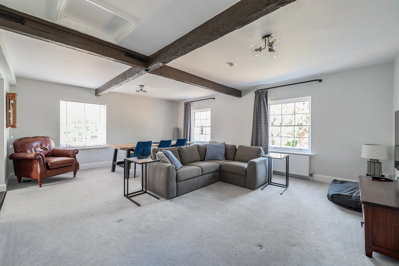 Harefield Grove, Cheltenham, GL50, photo 2