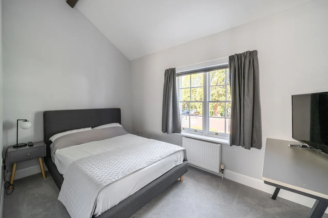 Harefield Grove, Cheltenham, GL50, photo 6