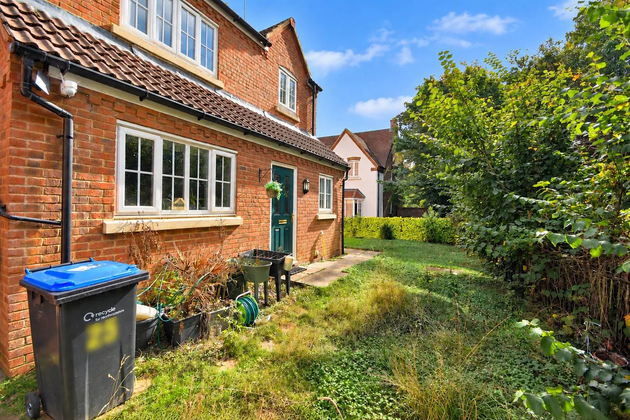 Ladymead Close, Northampton, NN4, photo 23