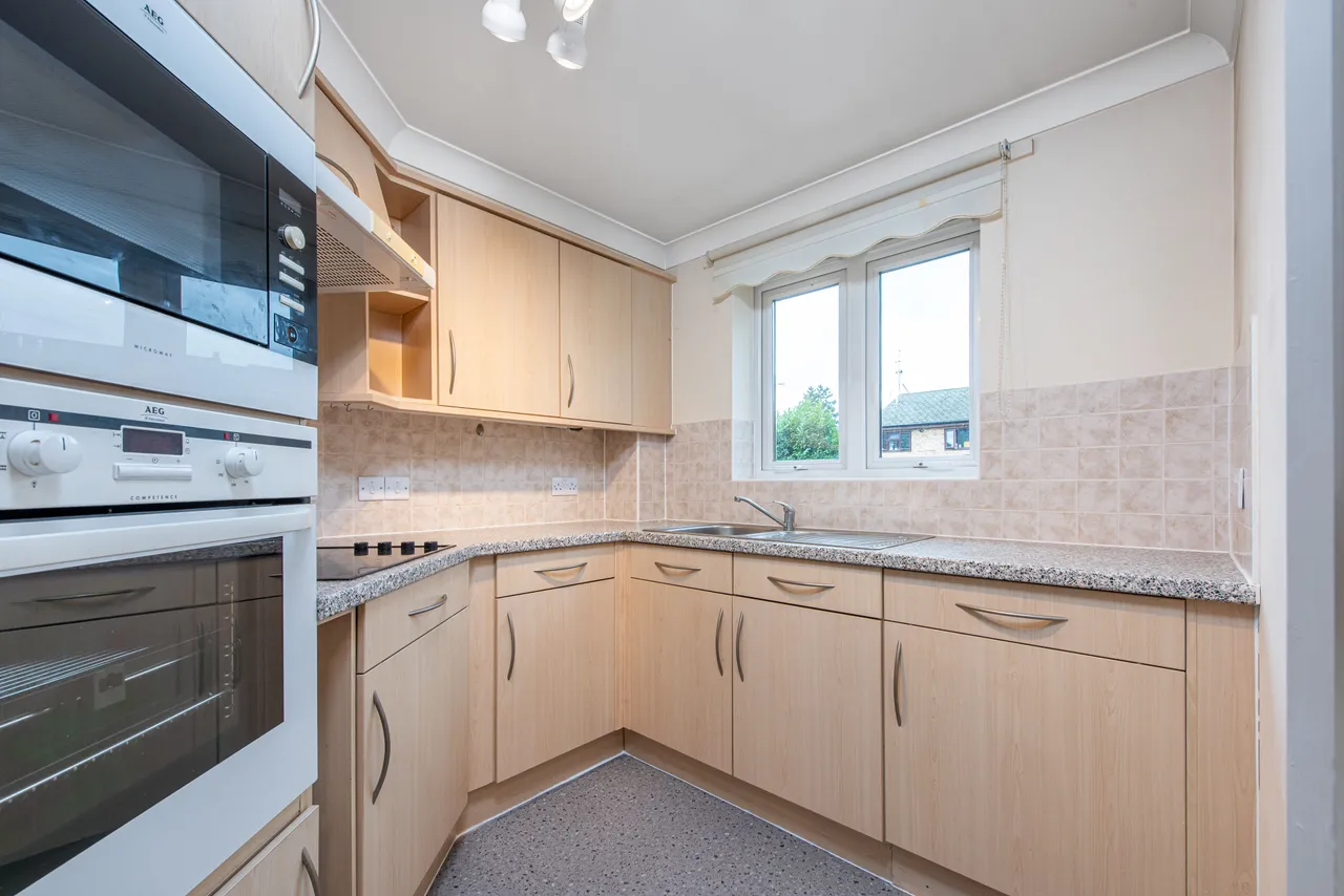Flat 14, Argent Court, 2 Leicester Road, Barnet, photo 4