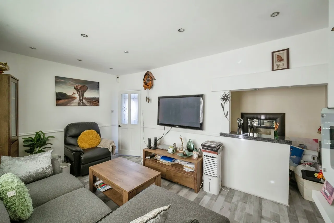 Balfour Road, Bentley, Doncaster, South Yorkshire, DN5, photo 11