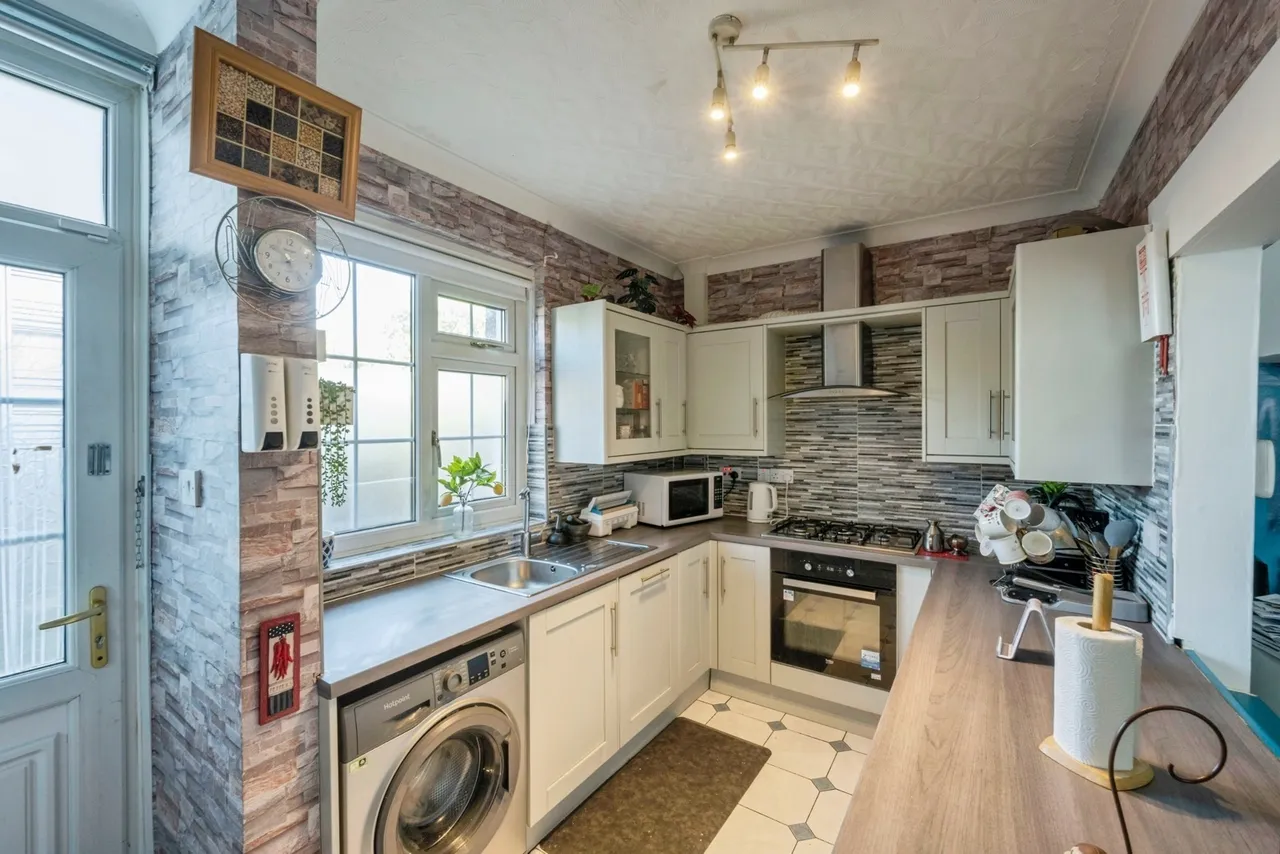 Balfour Road, Bentley, Doncaster, South Yorkshire, DN5, photo 10