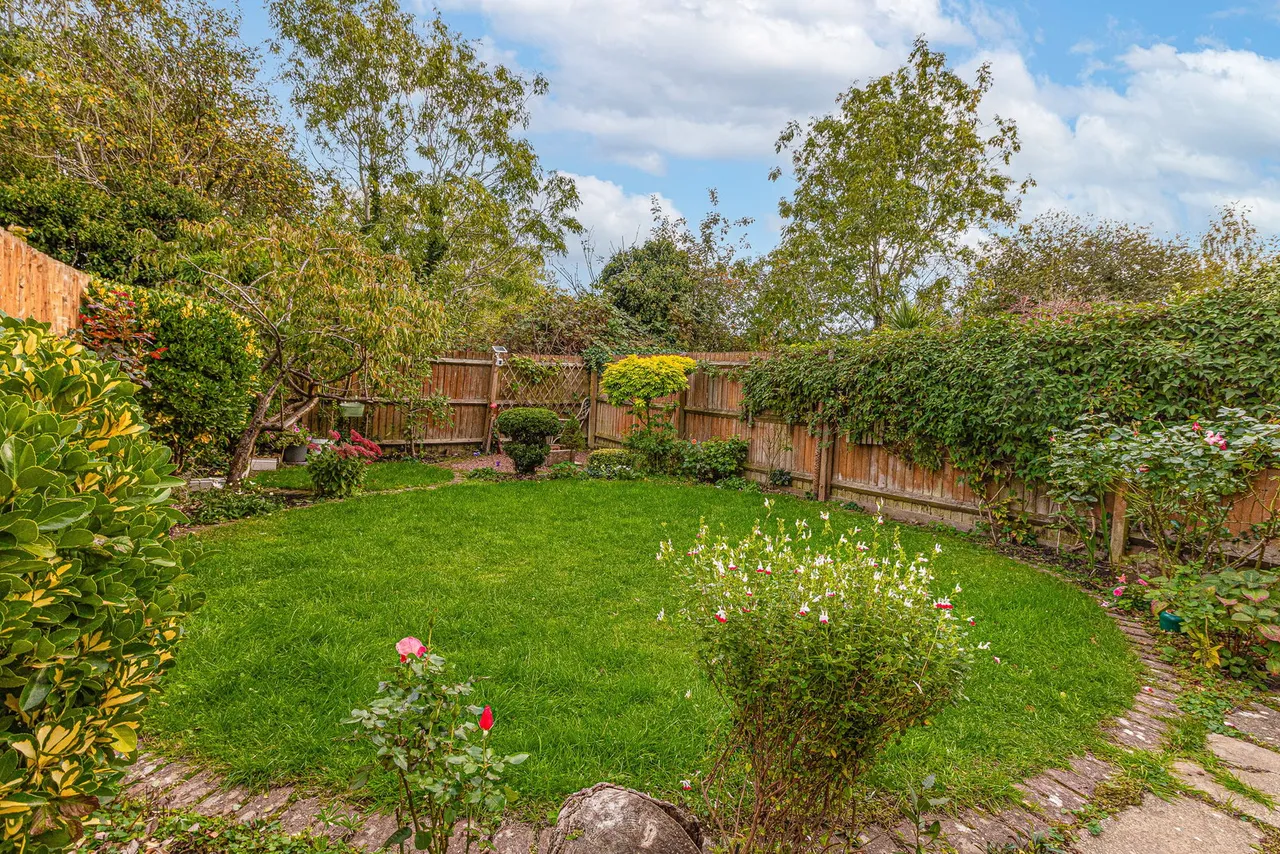 Fosse Close, Burbage, LE10, photo 4