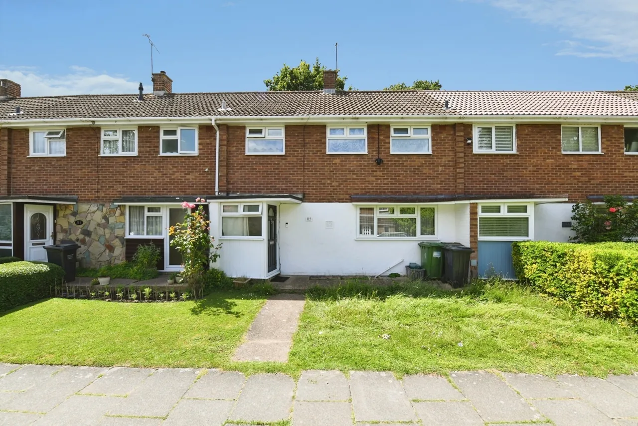 3 bed house for sale — The Hatherley, Basildon, Essex, SS14