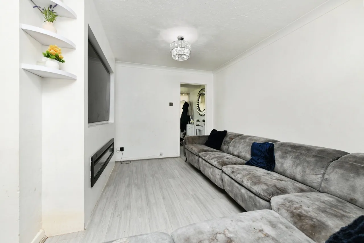 The Hatherley, Basildon, Essex, SS14, photo 2