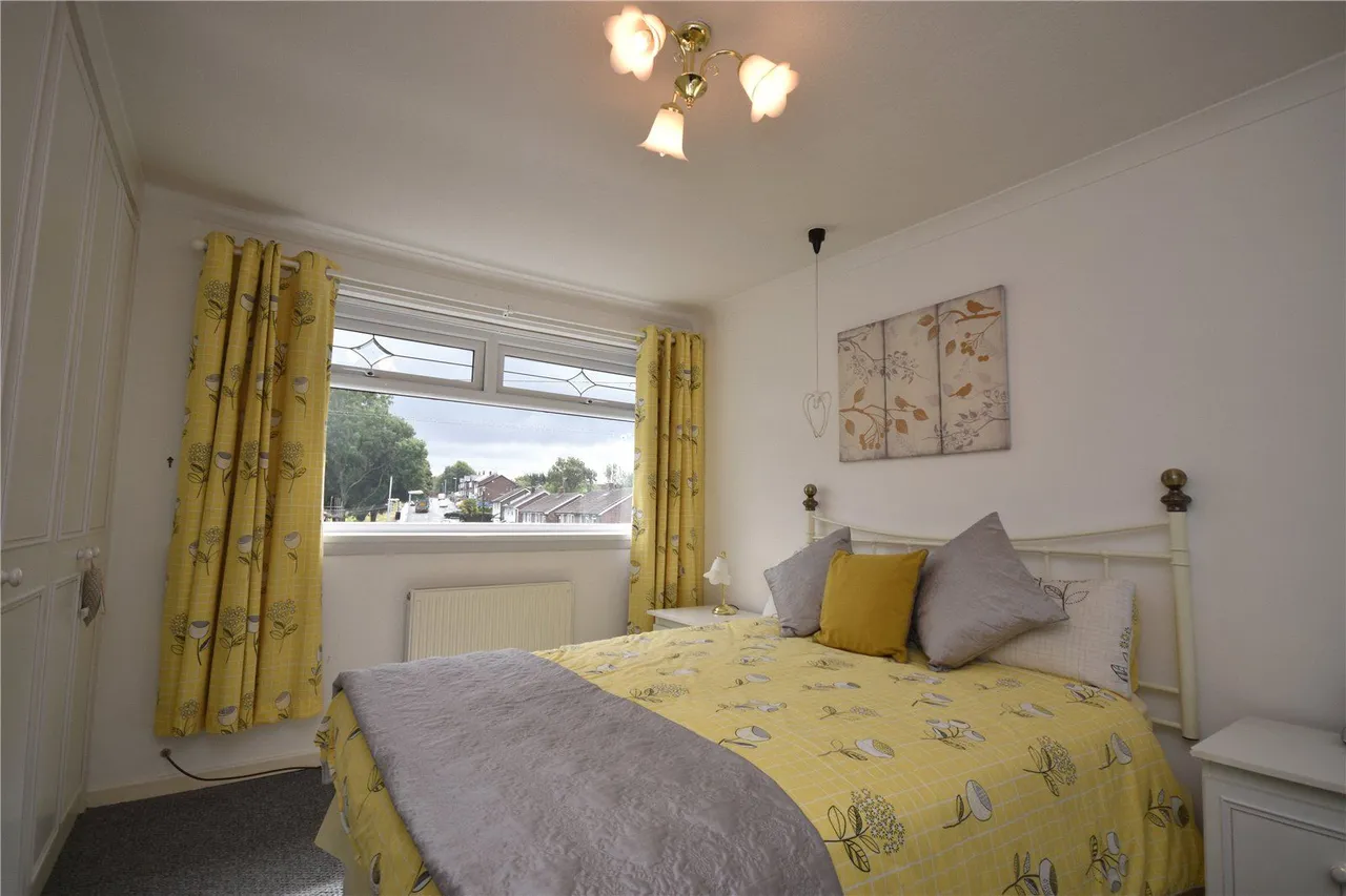 Cornish Way, Royton, OL2, photo 10