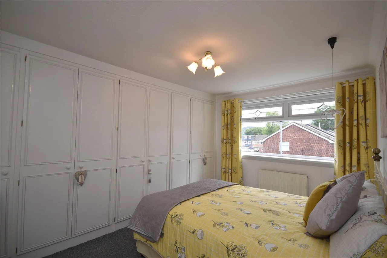 Cornish Way, Royton, OL2, photo 11