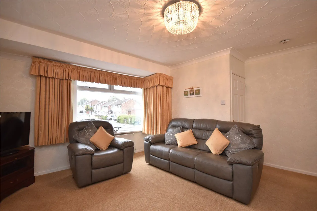 Cornish Way, Royton, OL2, photo 5