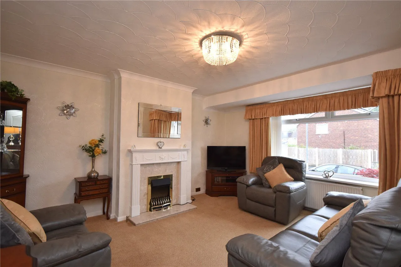 Cornish Way, Royton, OL2, photo 3