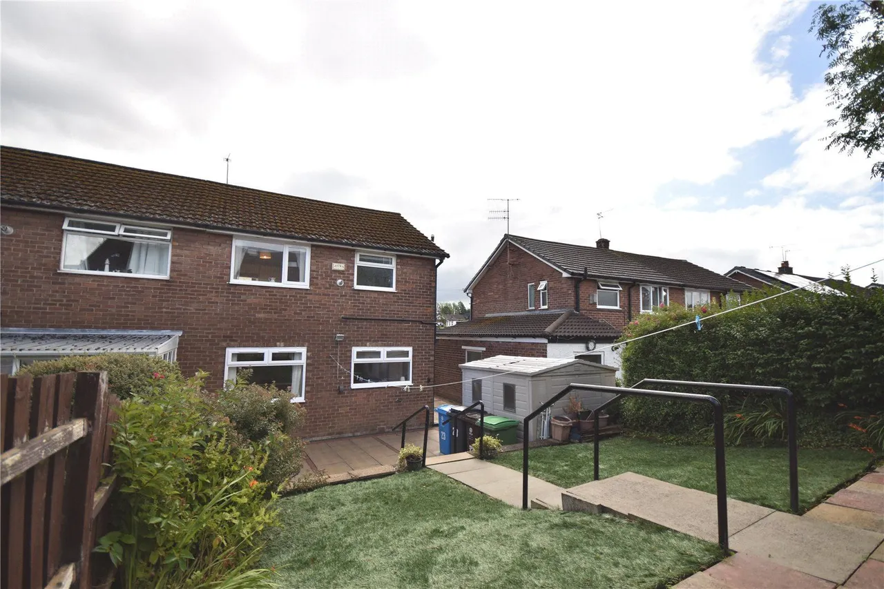 Cornish Way, Royton, OL2, photo 18