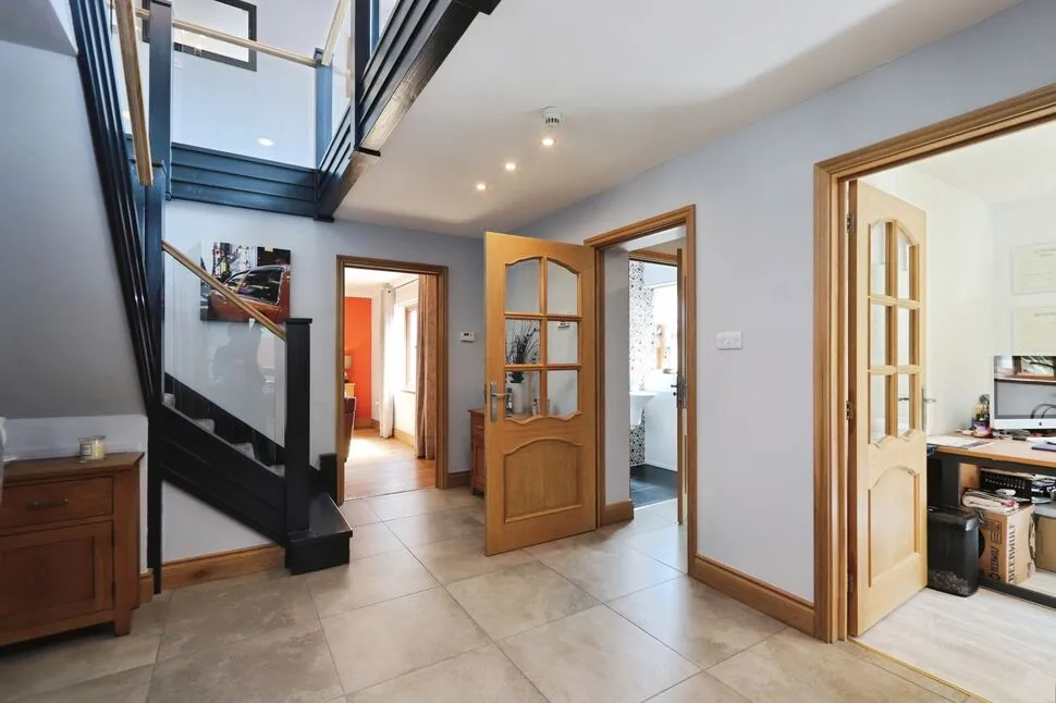 Hawthorne Farm Court, Bolton-upon-Dearne, S63, photo 10