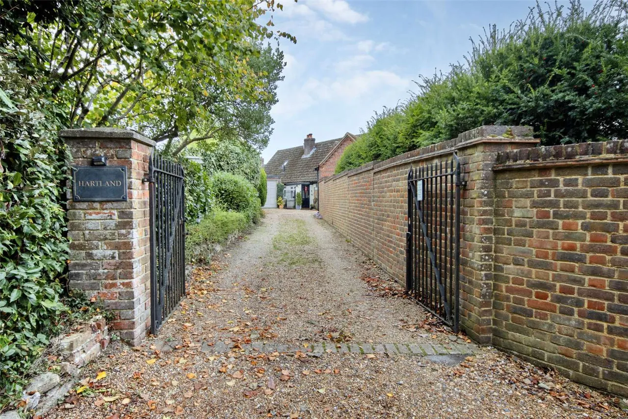 Gills Green, Cranbrook, Kent, TN18 5ET, photo 5
