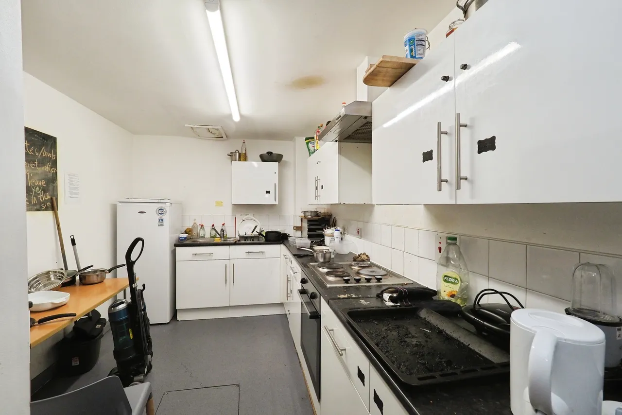 58-60 Woodgate, Loughborough, photo 3