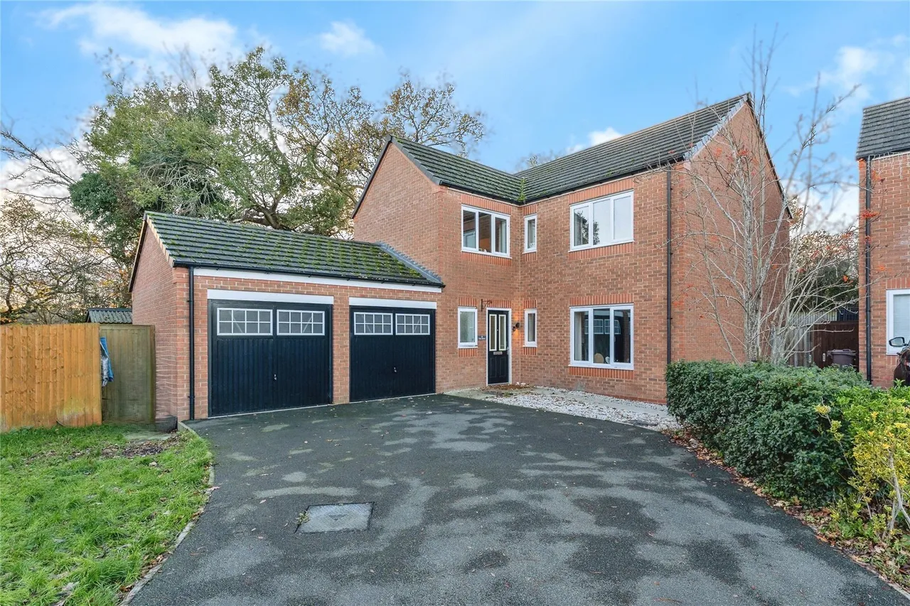 4 bed house for sale, Oak Drive, Penyffordd, CH4