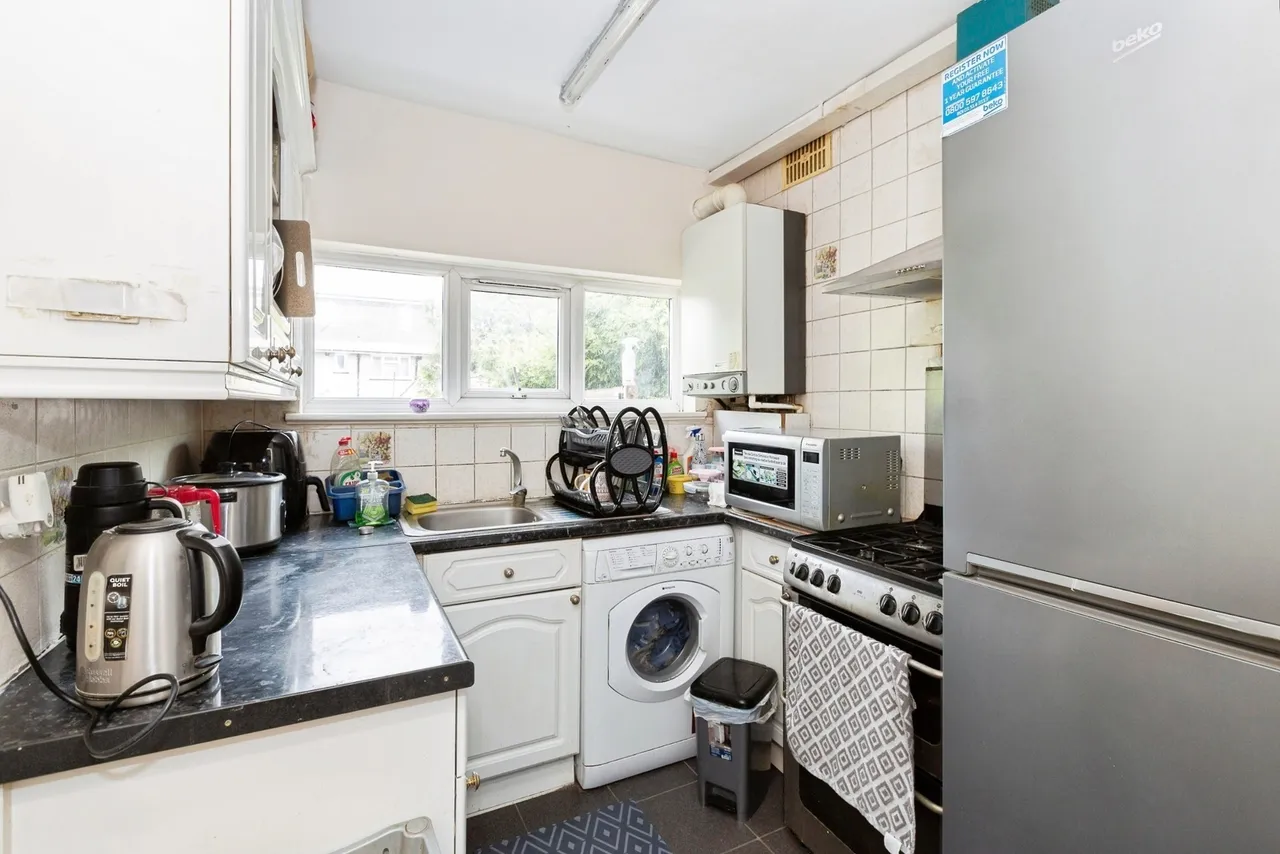 Fullwell Avenue, Ilford, IG5, photo 6