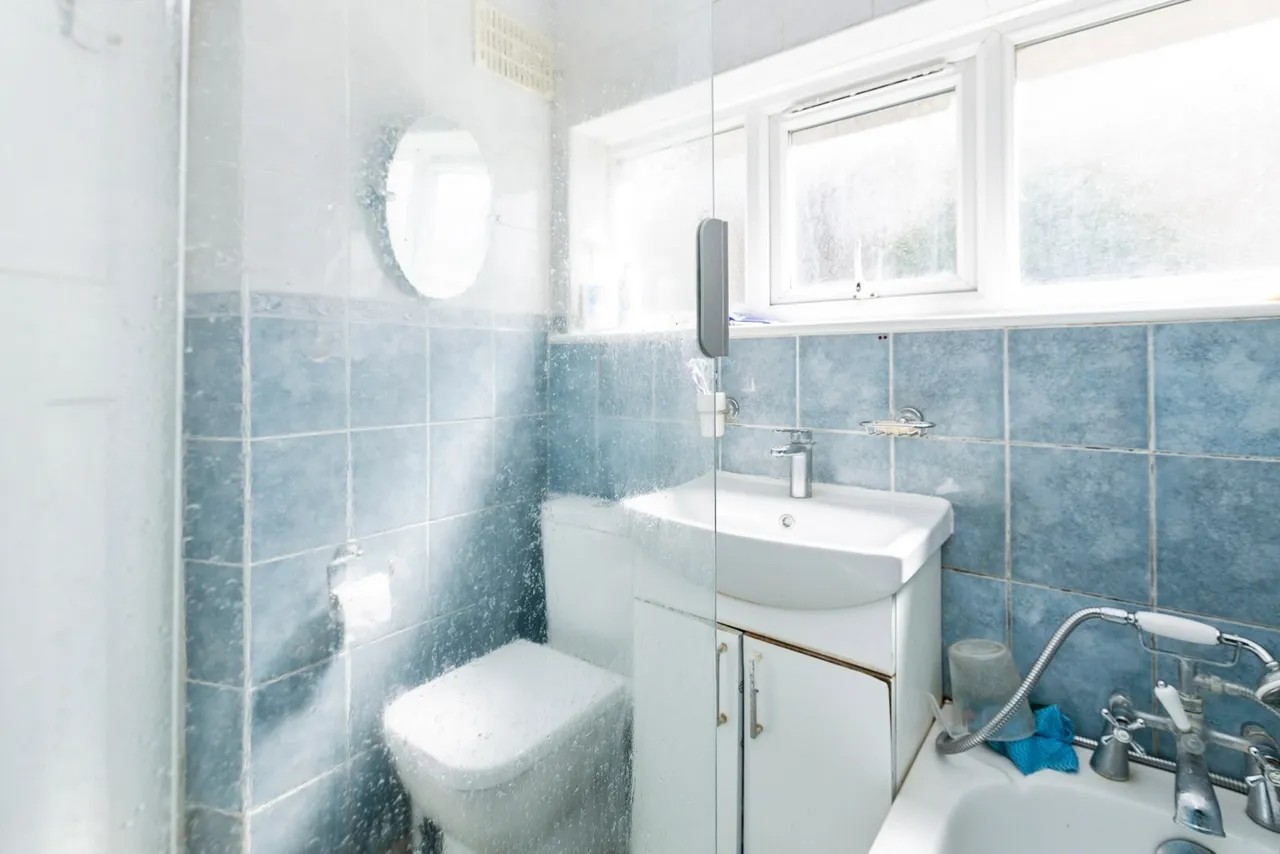 Fullwell Avenue, Ilford, IG5, photo 14