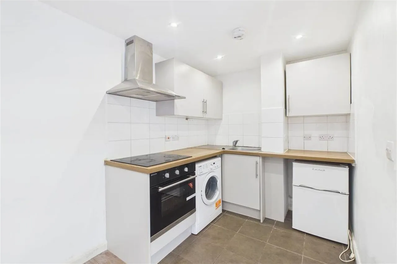 70 Honor Oak Road, London, SE23 3RS, photo 3