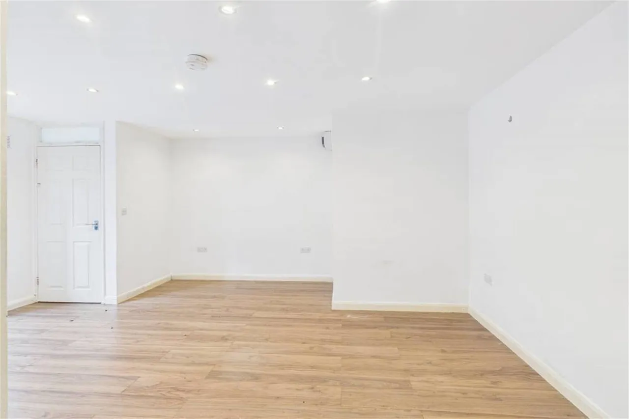 70 Honor Oak Road, London, SE23 3RS, photo 2