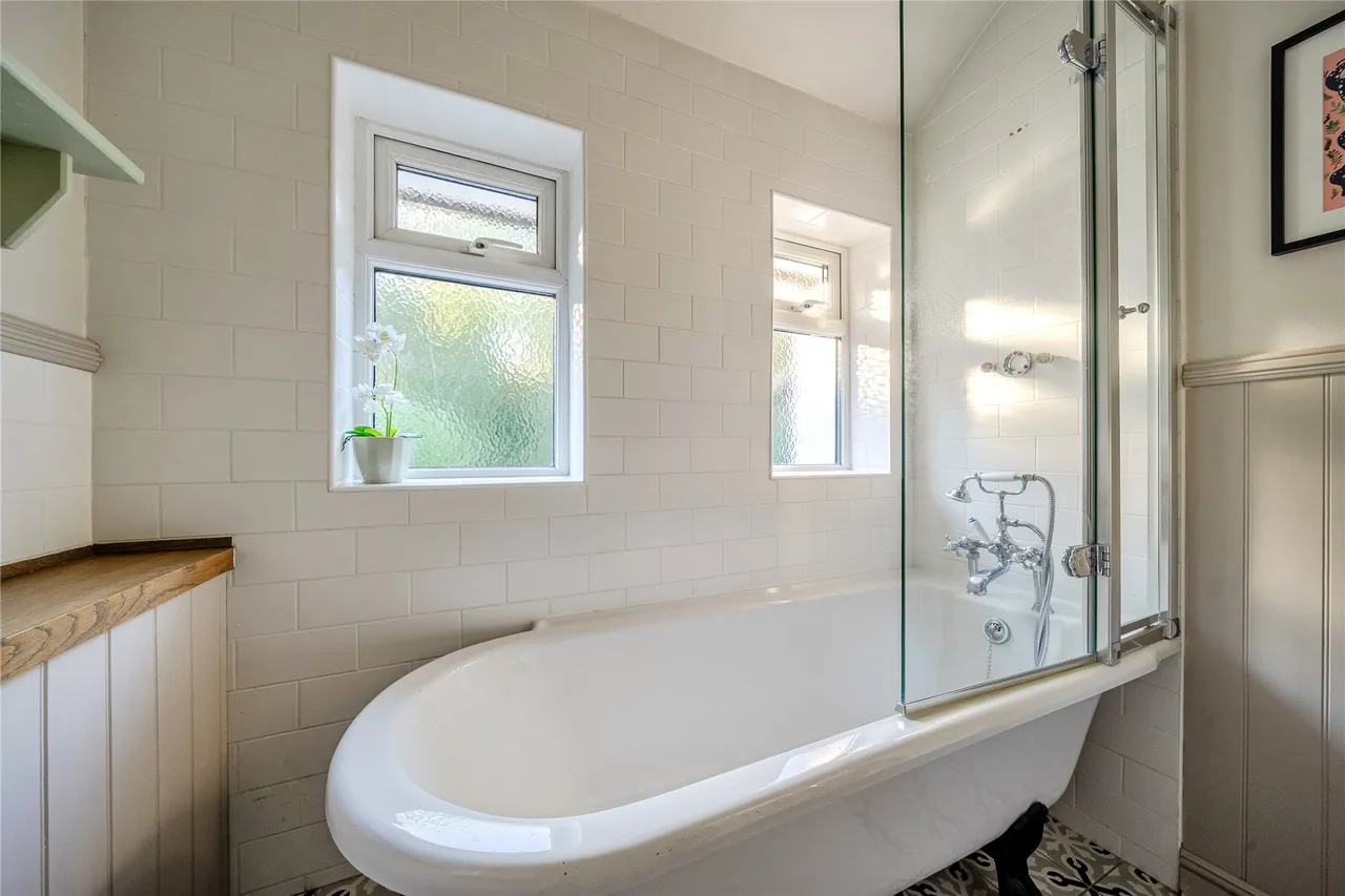 Common Close, Horsell, GU21, photo 22