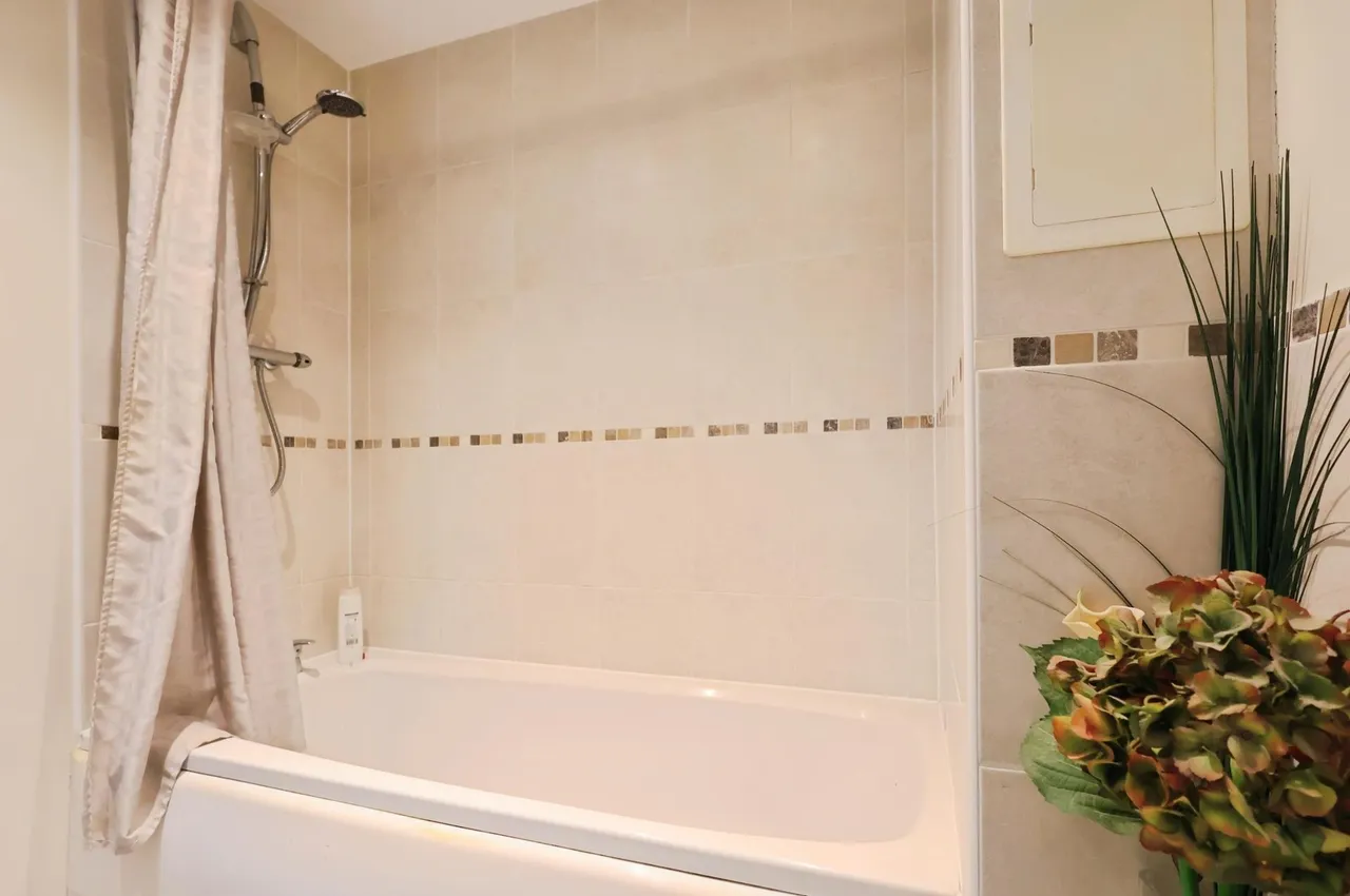 Whinbush Road, Hitchin, SG5, photo 18