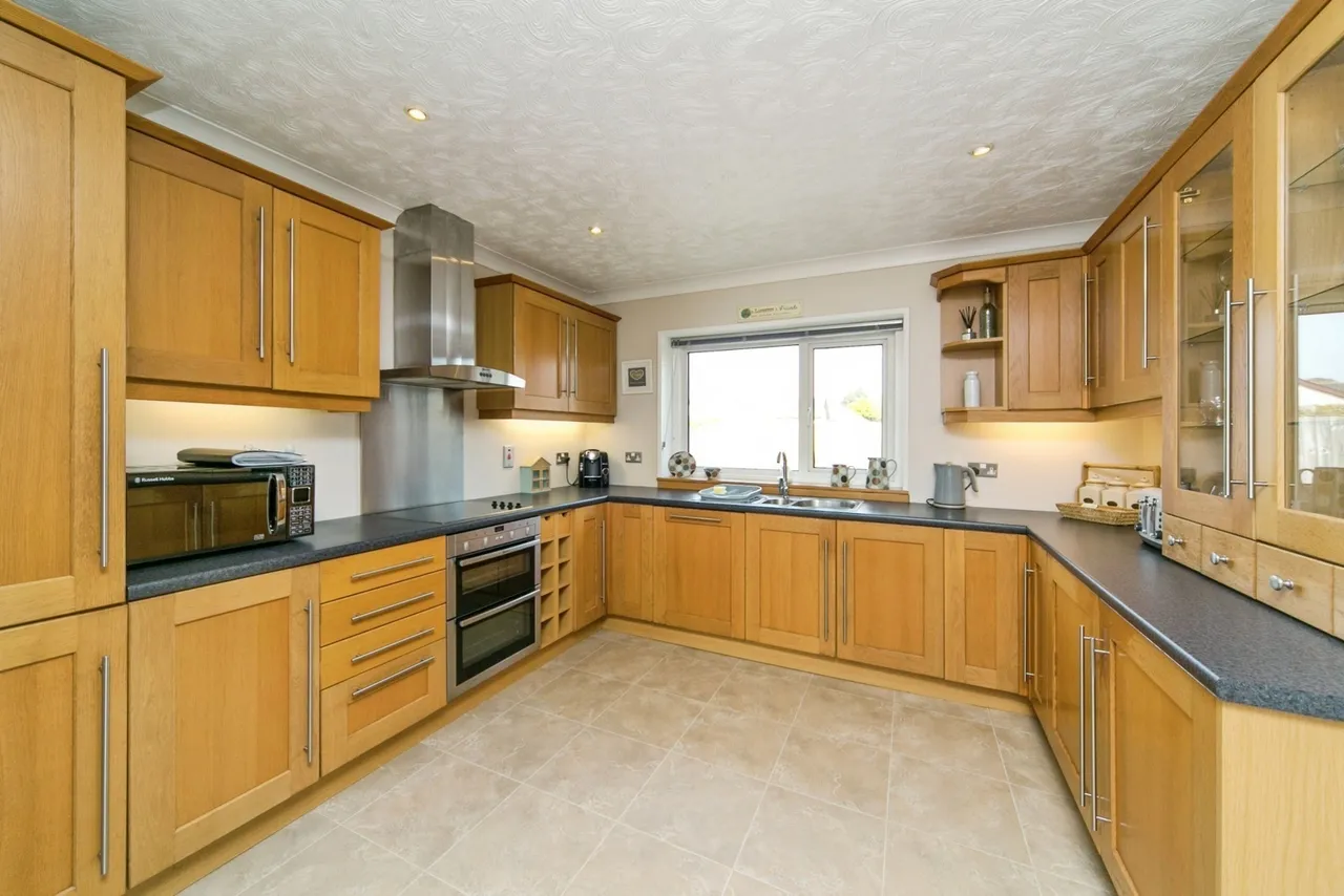 Aberdaron, LL53, photo 8