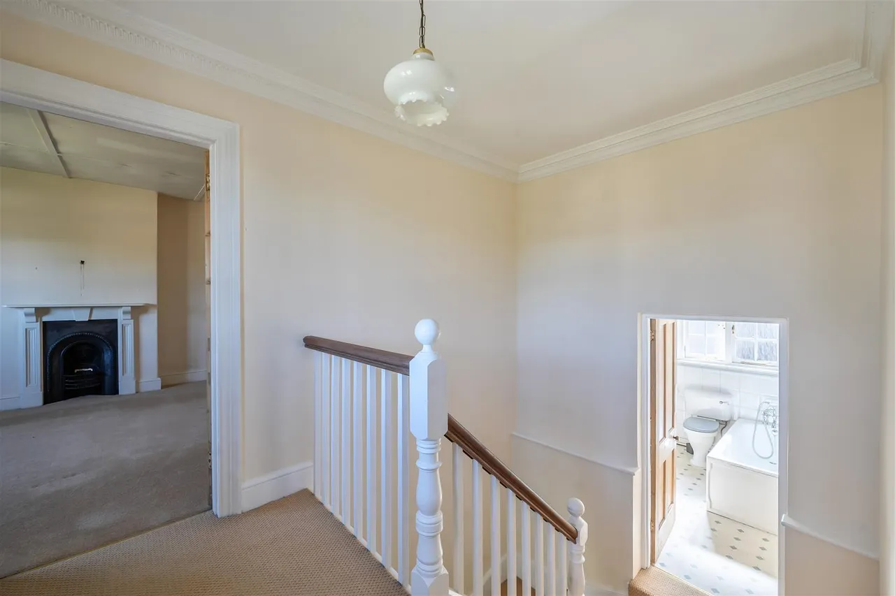 Hilperton Road, Trowbridge, BA14, photo 13