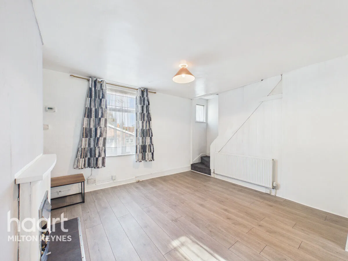 High Street, New Bradwell, MK13, photo 6