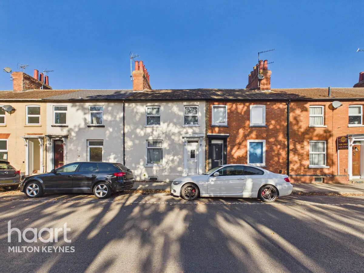 High Street, New Bradwell, MK13, photo 2