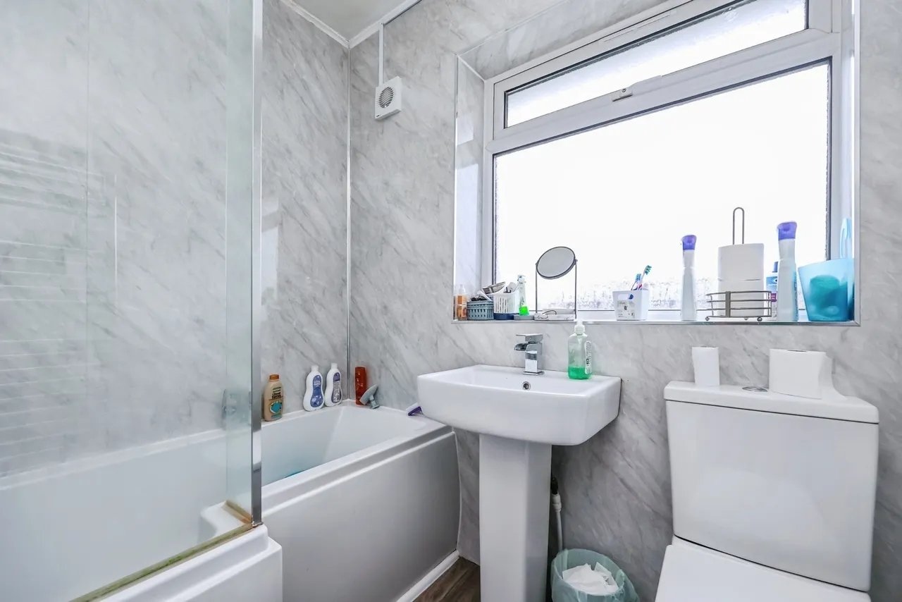 Cerne Close, Nottingham, Nottinghamshire, NG11, photo 12