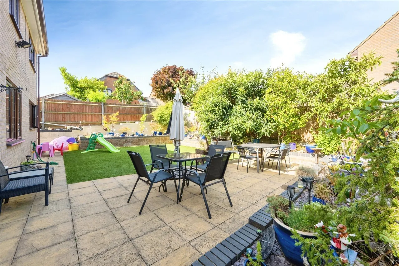 Ennismore Green, Luton, Bedfordshire, LU2, photo 19